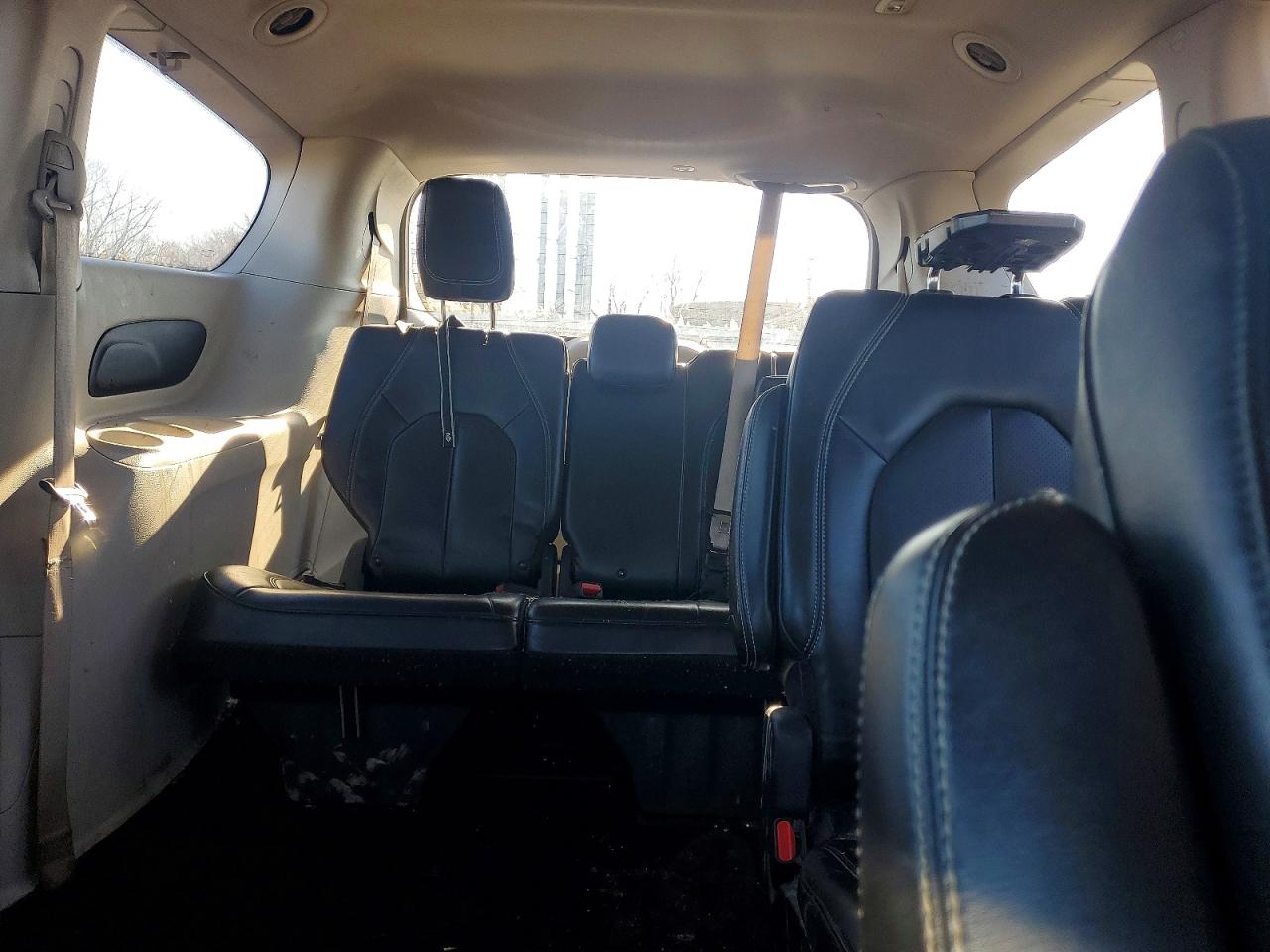 Chrysler Minivan Lxi