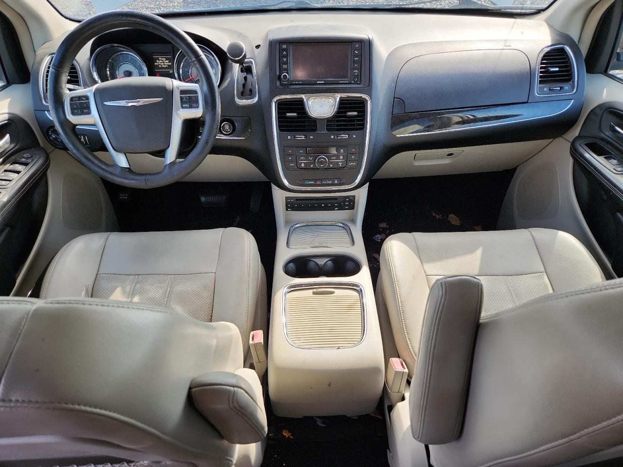 Chrysler Minivan Touring L