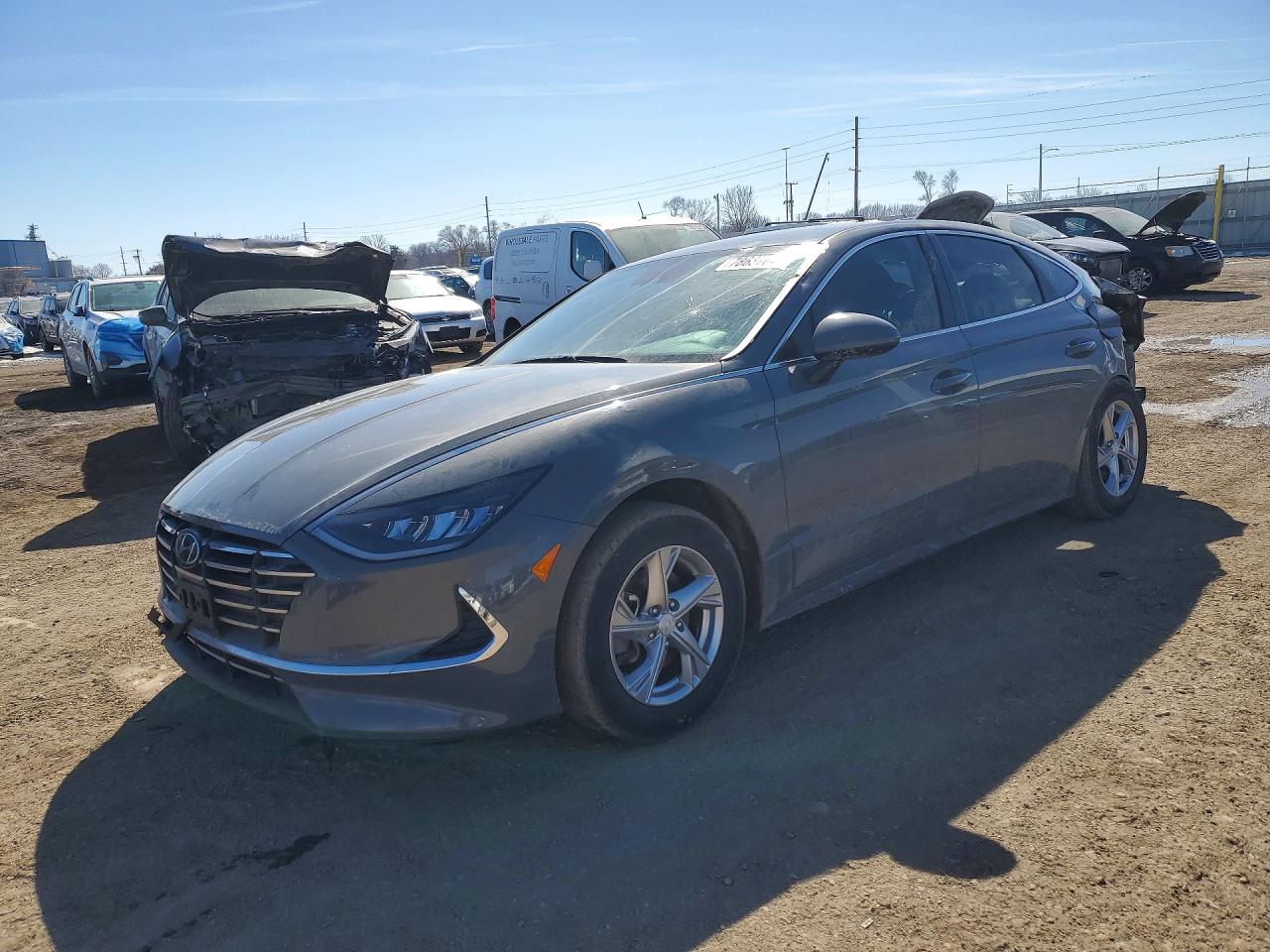 Salvage Hyundai SONATA Image