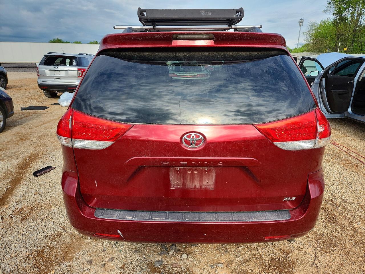 Toyota Sienna Le