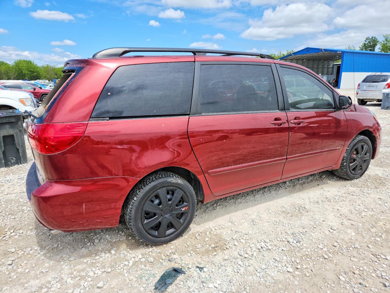 Toyota Sienna Le 7-passenger