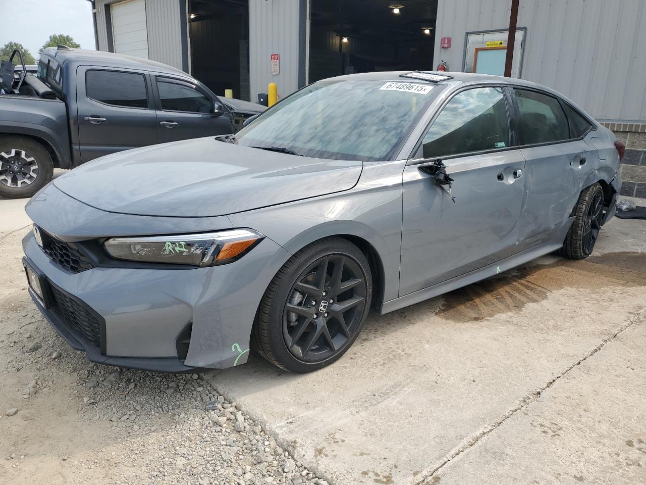 Salvage Honda Civic Image