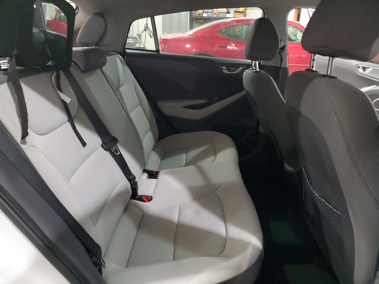 Hyundai Ioniq Blue