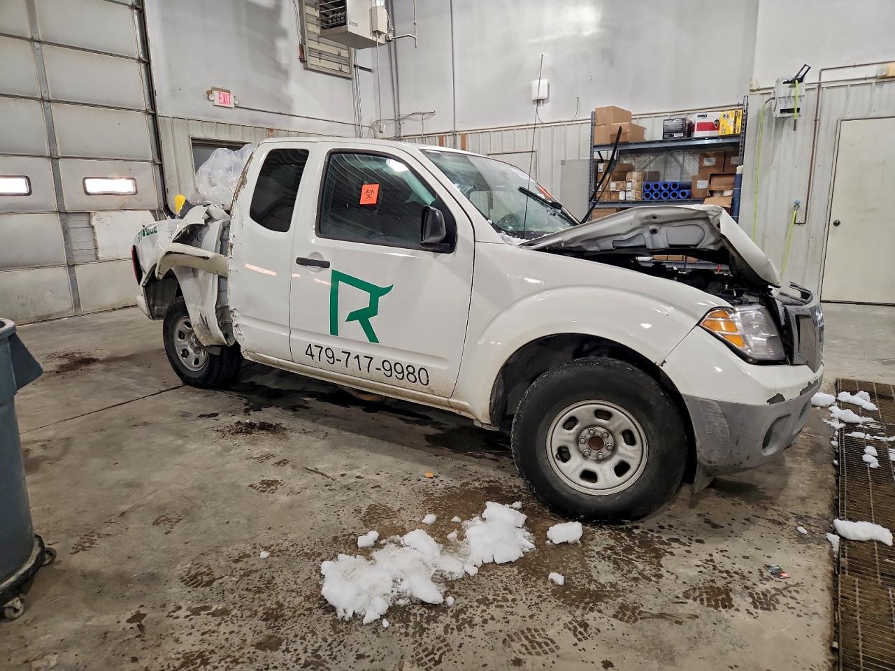 Nissan Frontier S