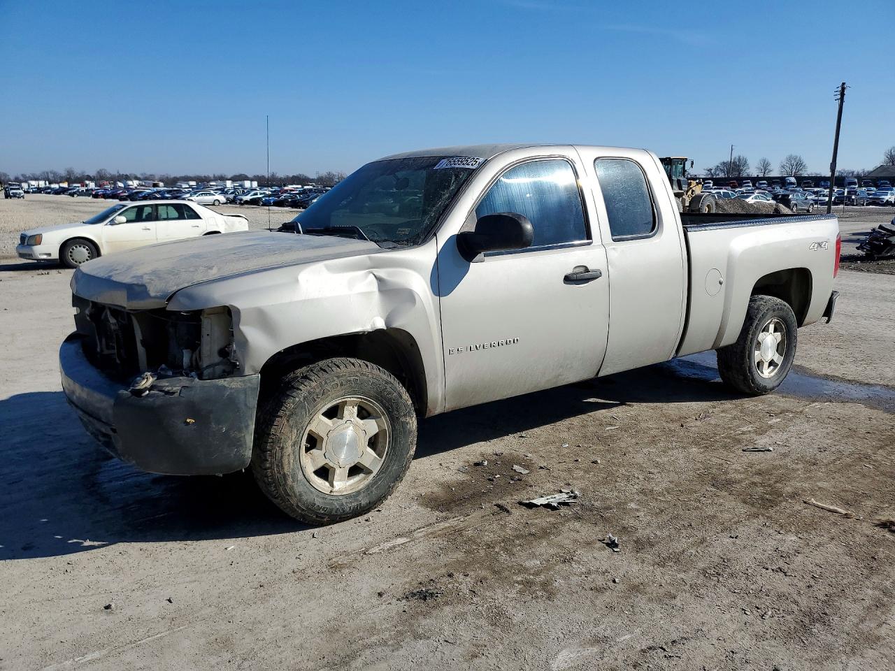 Salvage Chevrolet Silverado Image