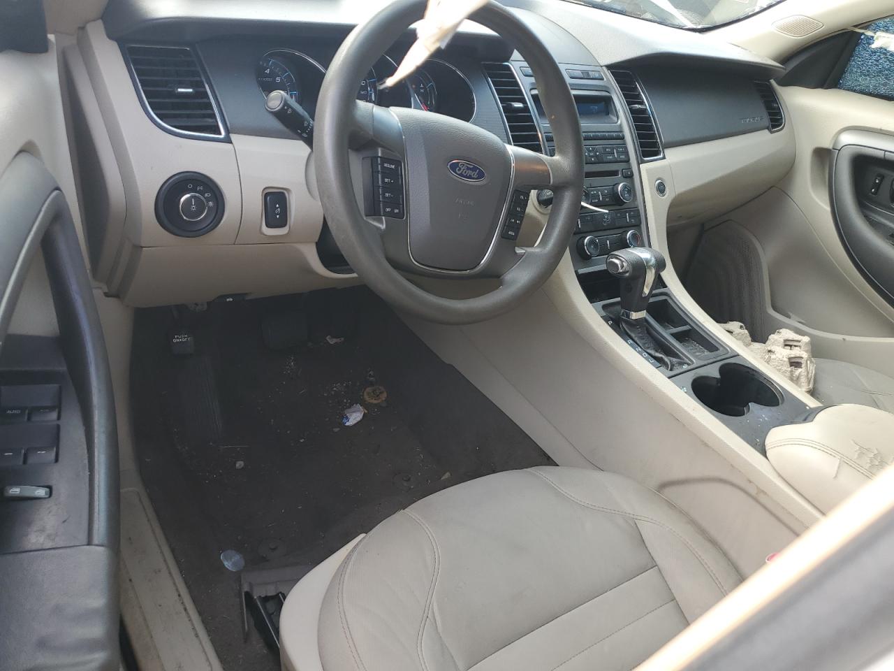 Ford Taurus Se