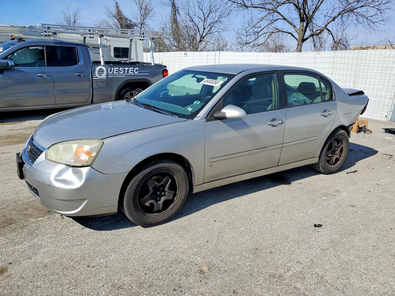 Salvage Chevrolet Malibu Image