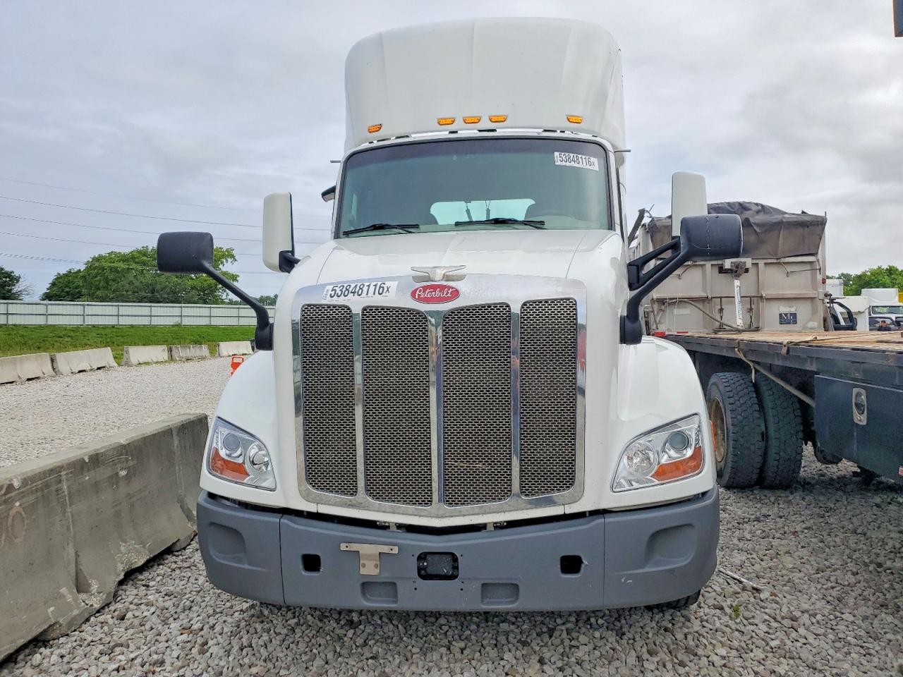 Peterbilt 579