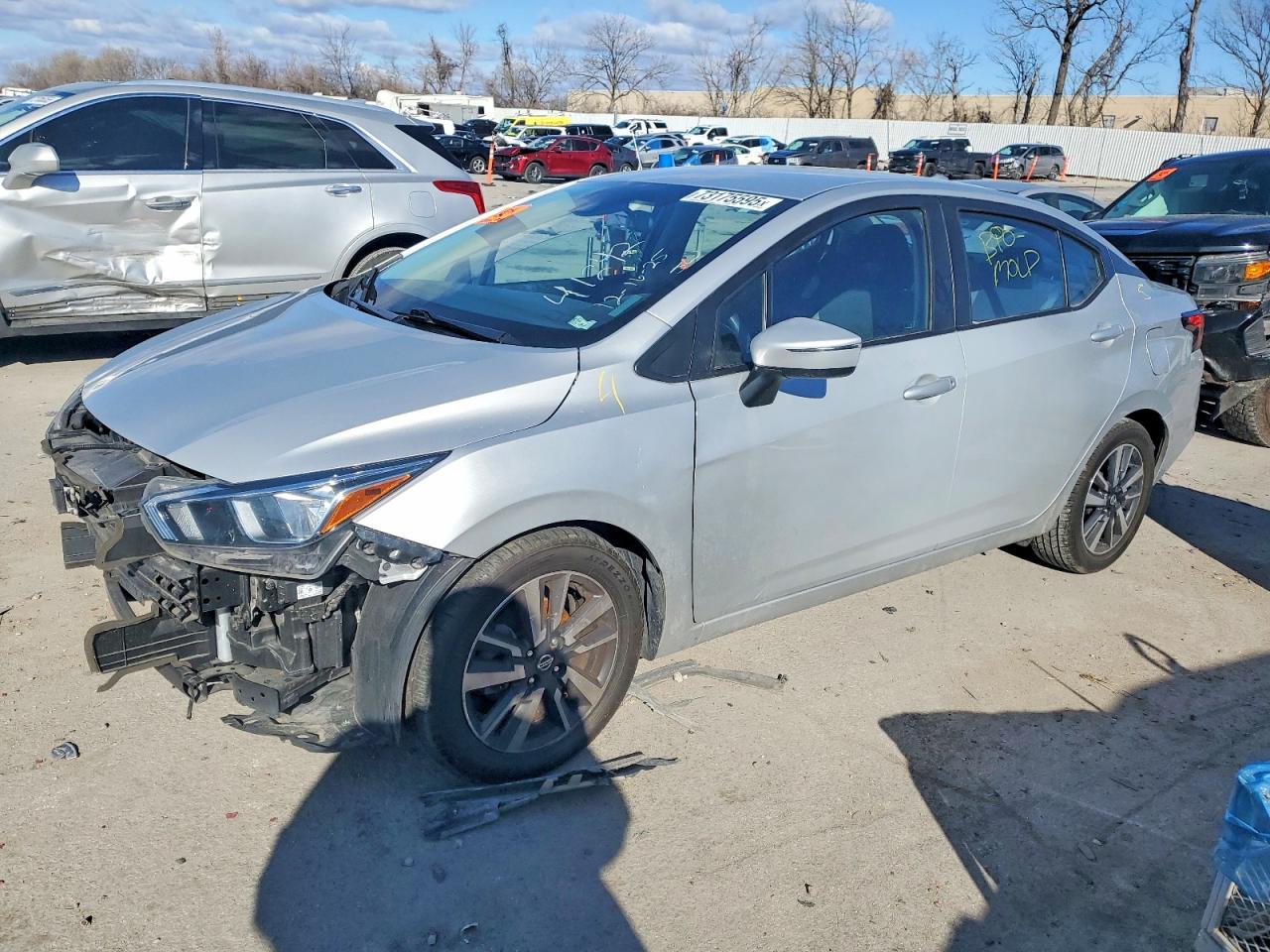 Salvage Nissan Versa Image