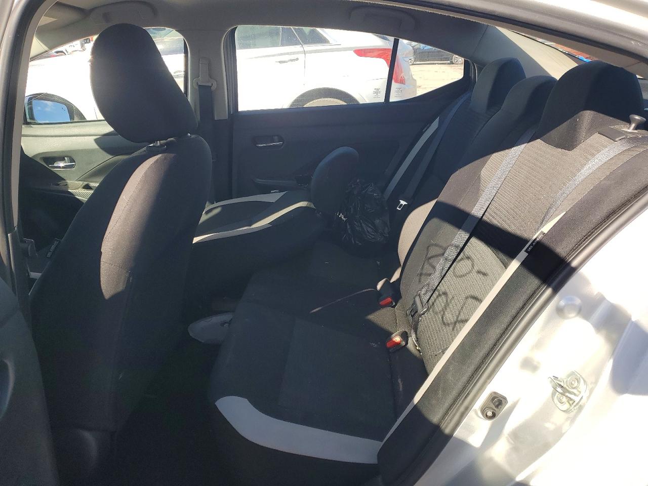 Nissan Versa Sv
