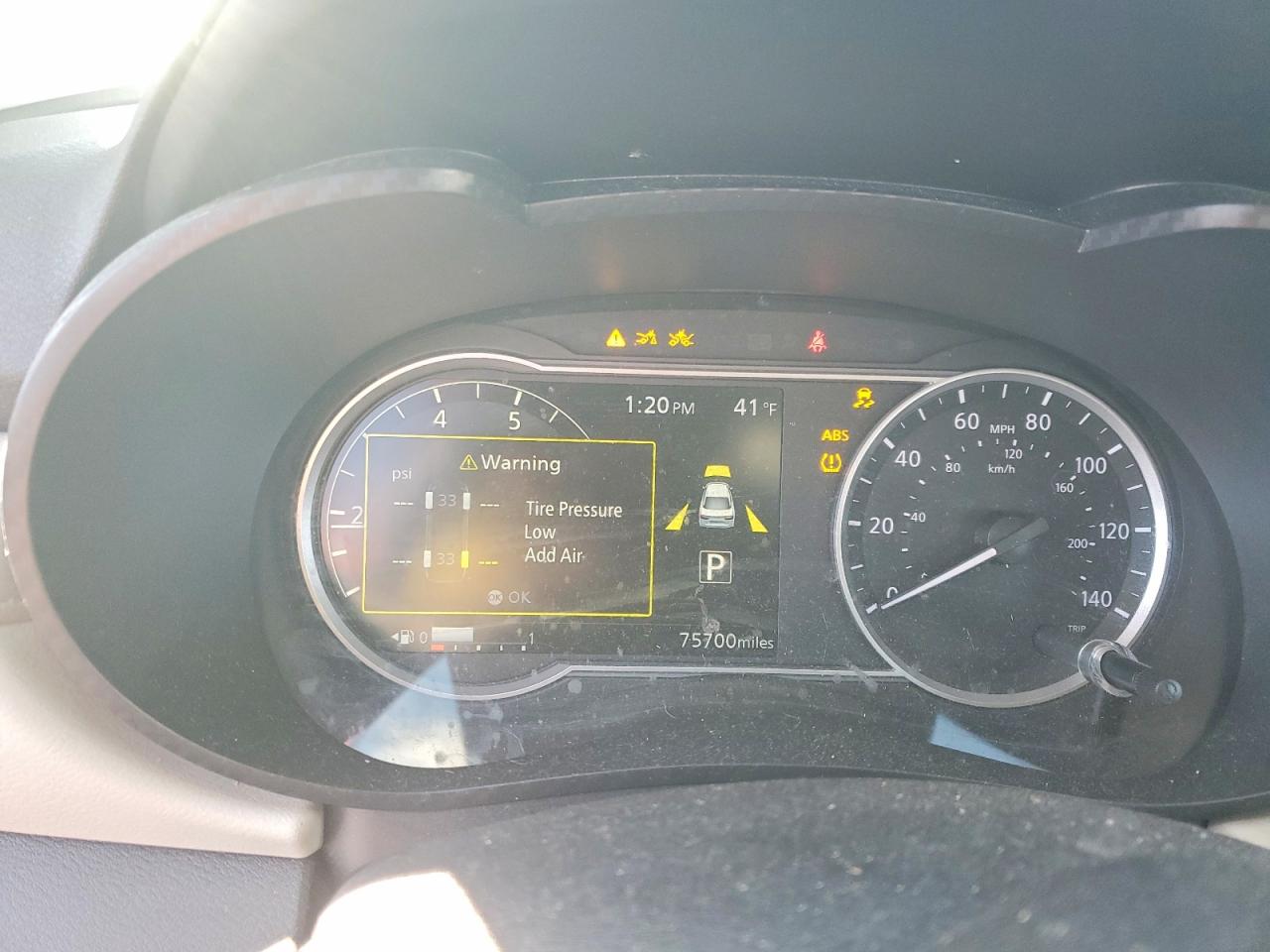 Nissan Versa Sv