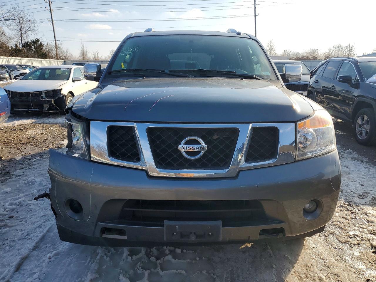 Nissan Armada Sv