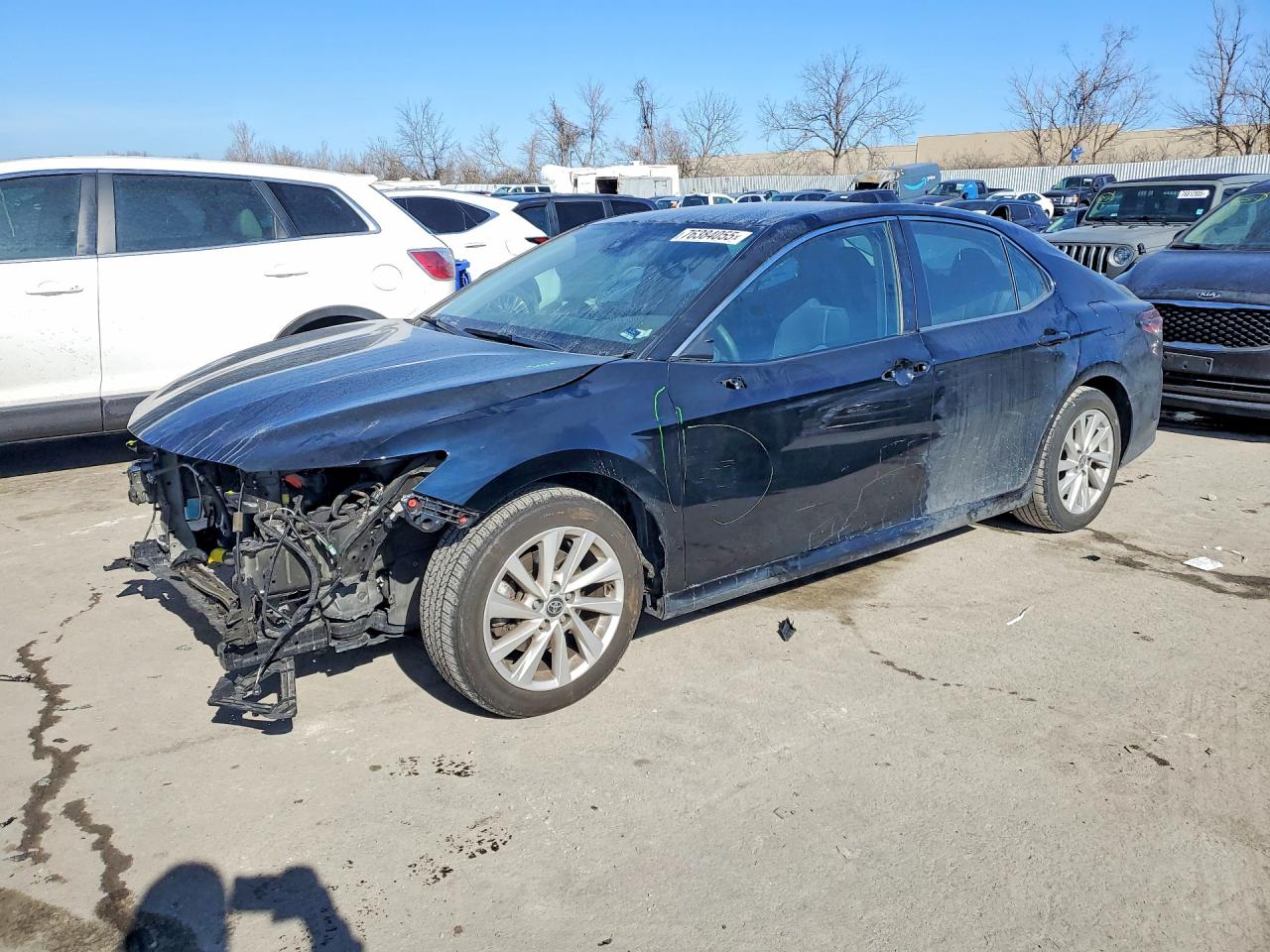 Salvage Toyota Camry Image