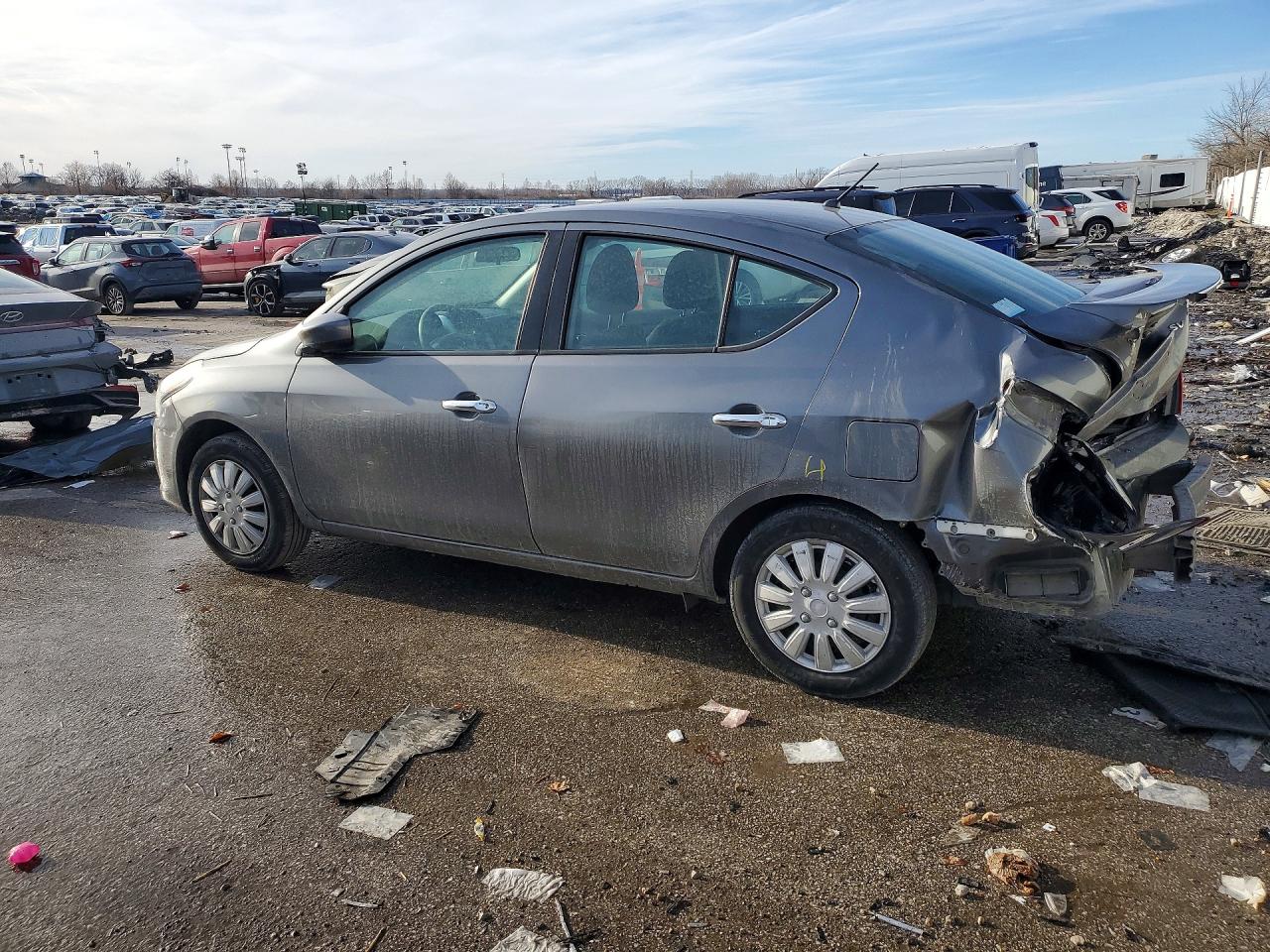 Nissan Versa S