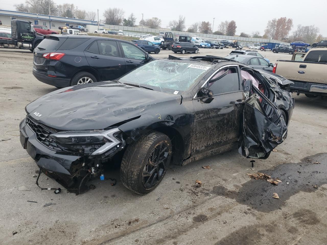 Salvage Kia K5 Image