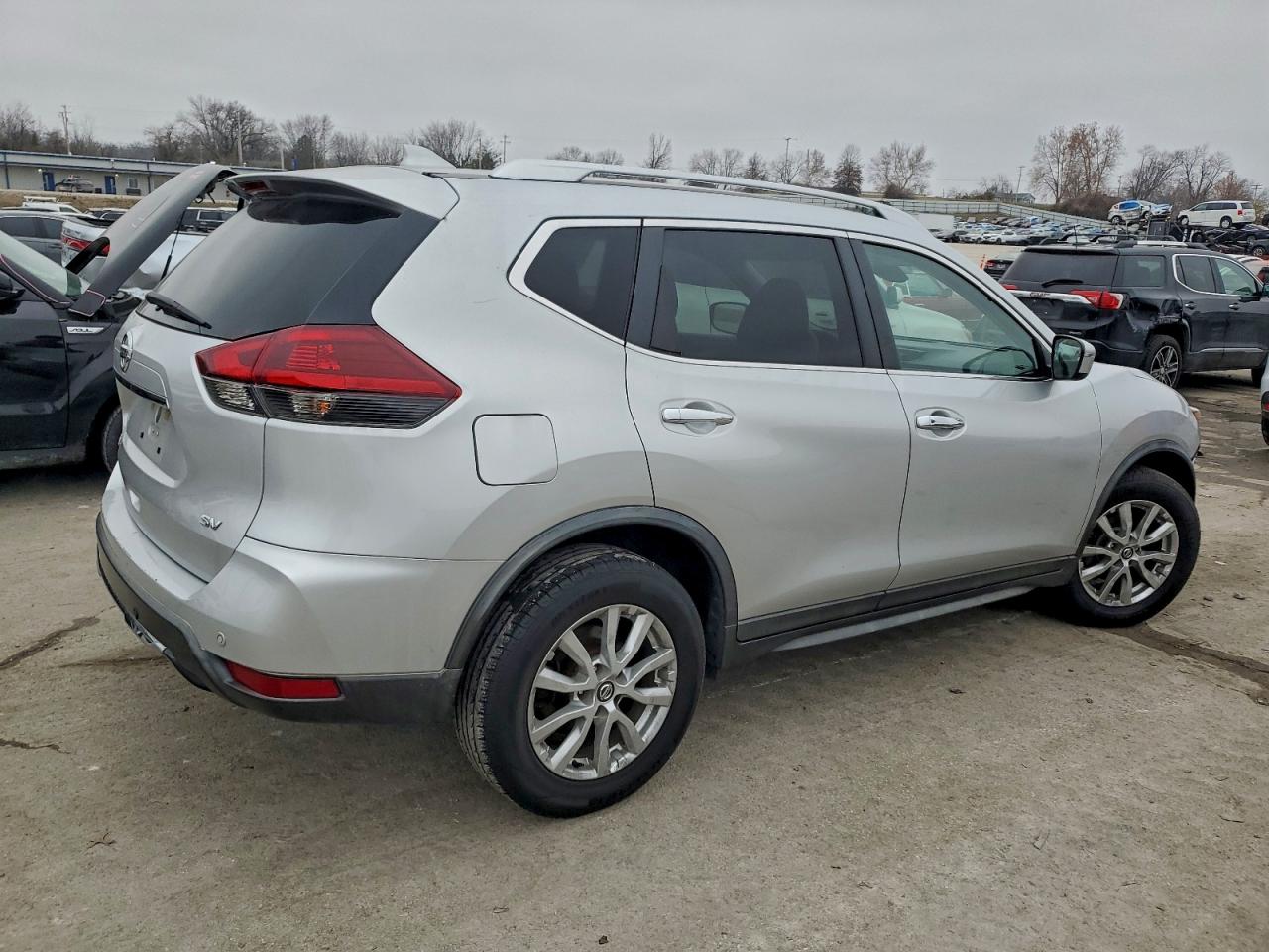 Nissan Rogue S