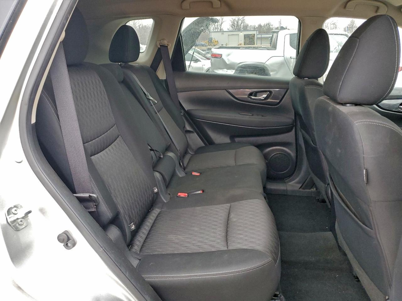 Nissan Rogue S