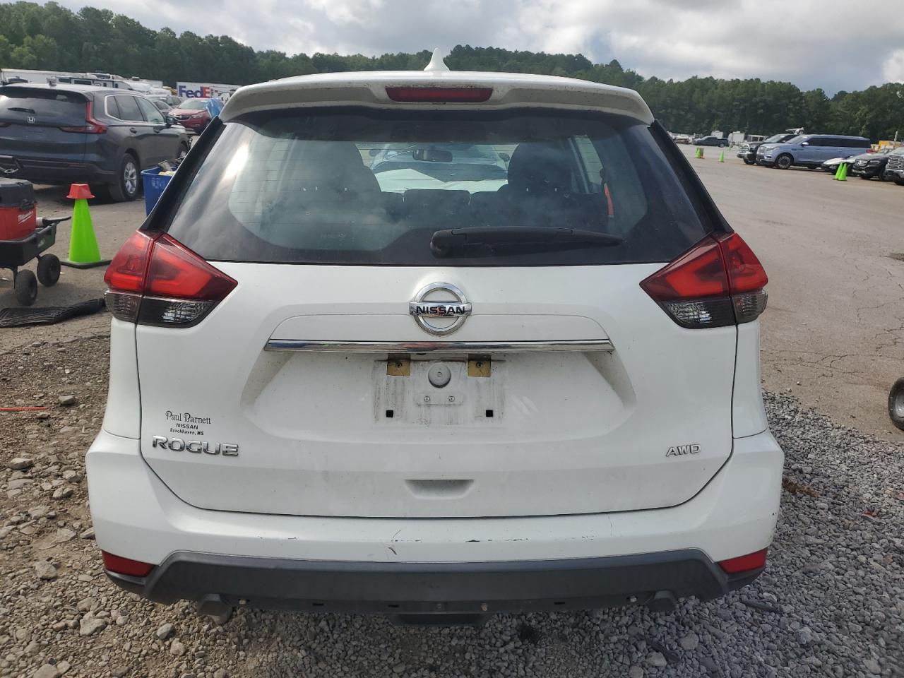 Nissan Rogue S