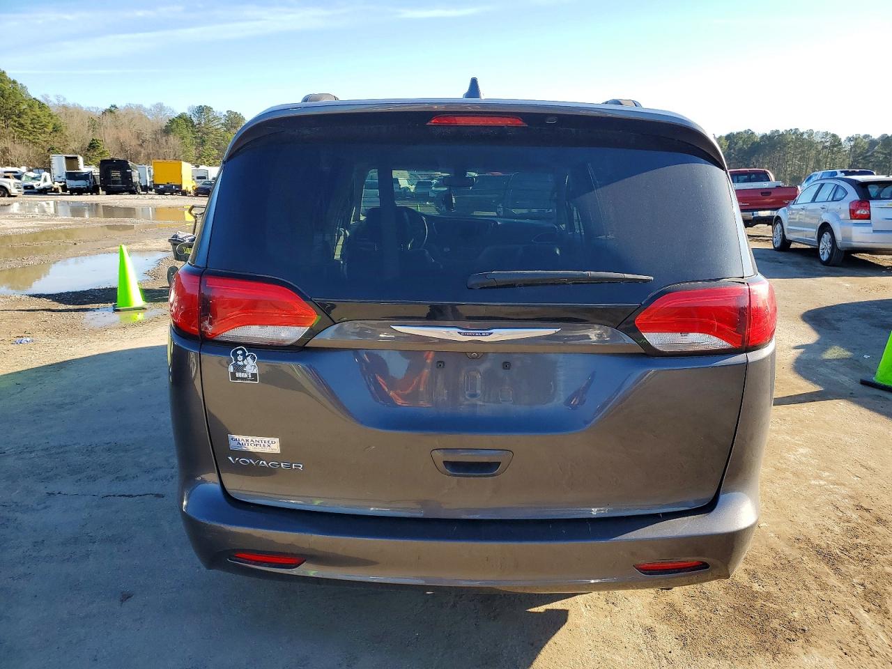 Chrysler Minivan Lxi