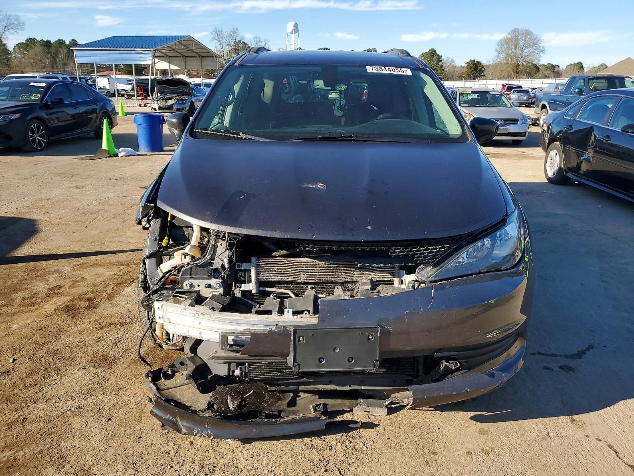Chrysler Minivan Lxi