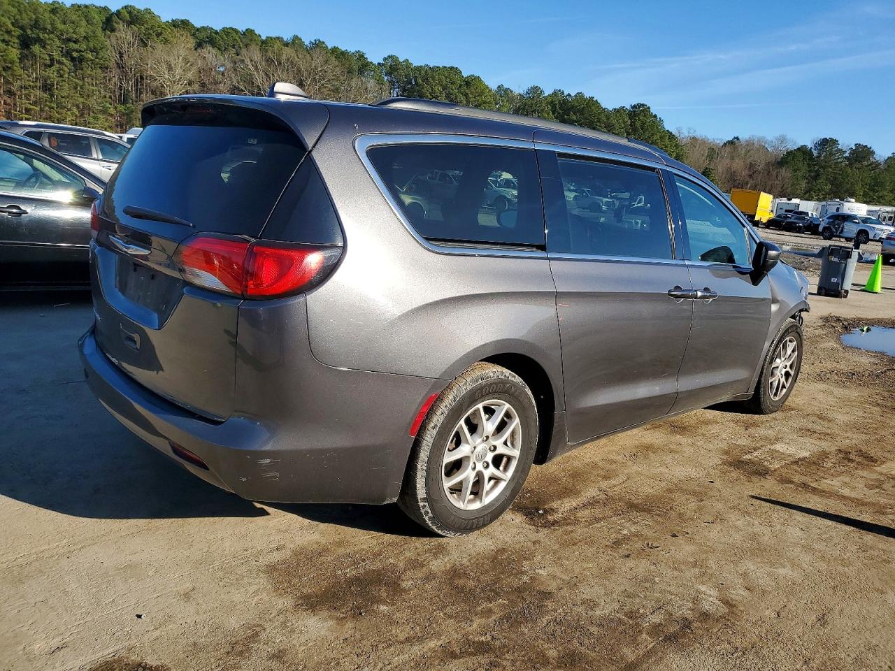 Chrysler Minivan Lxi