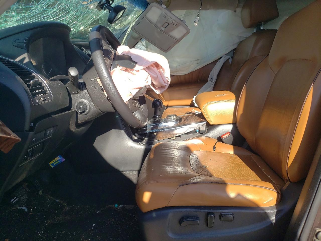 Nissan Armada Platinum
