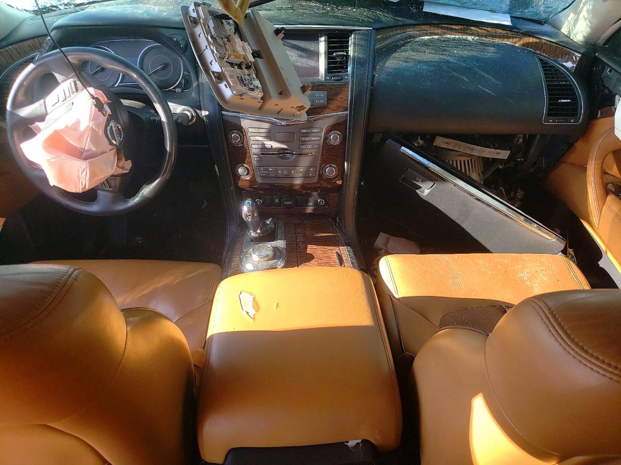 Nissan Armada Platinum
