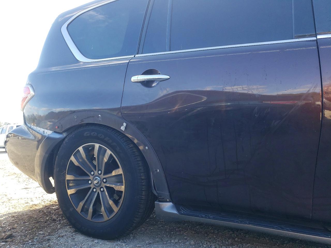 Nissan Armada Platinum