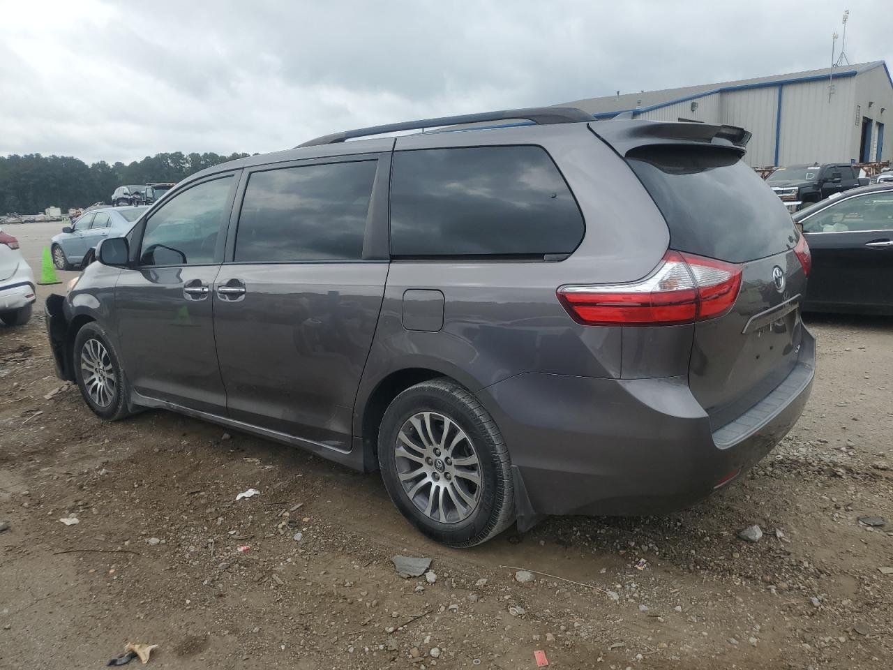 Toyota Sienna Xle