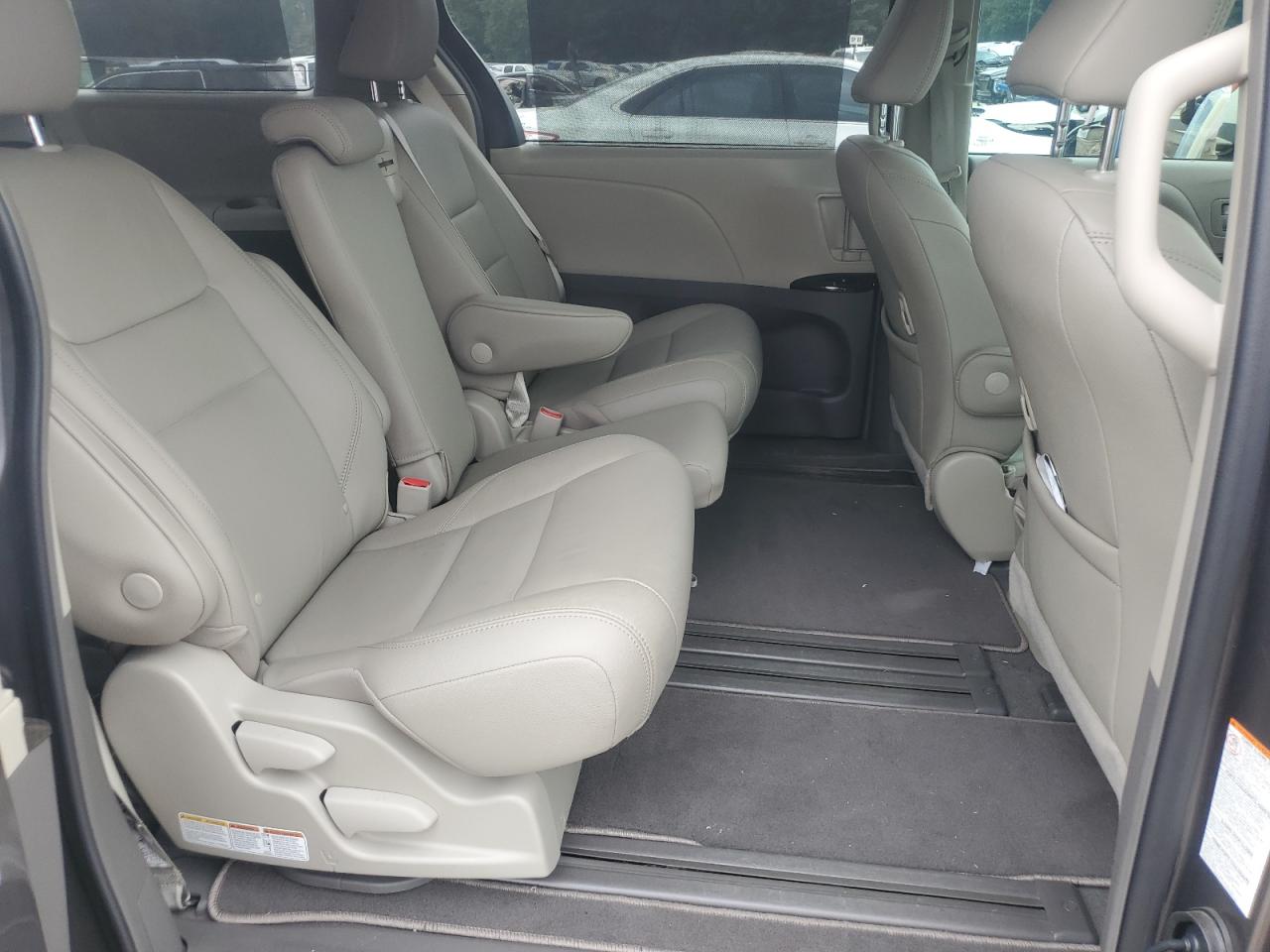 Toyota Sienna Xle