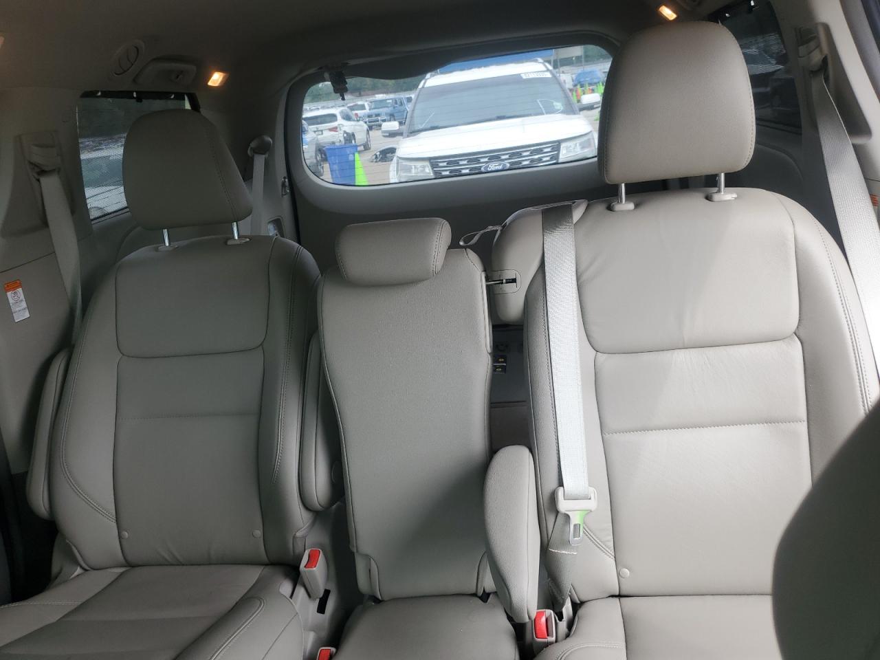 Toyota Sienna Xle