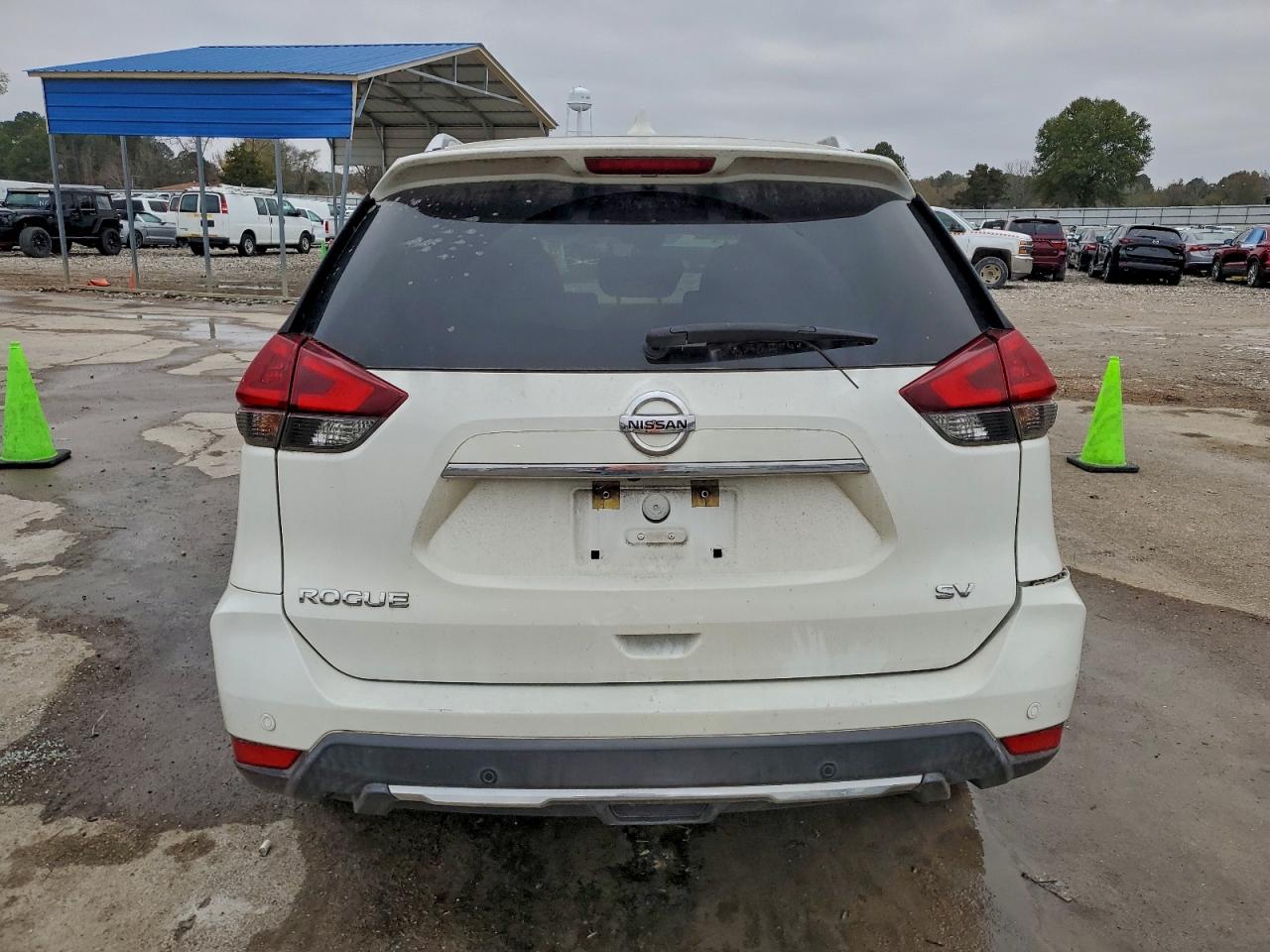 Nissan Rogue S