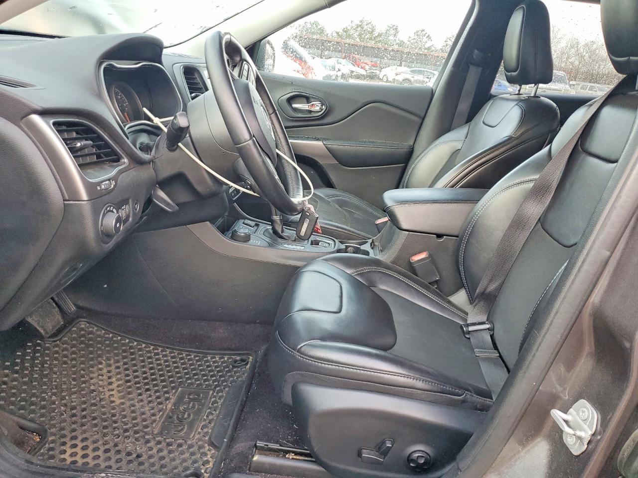 Jeep Grand Cherokee Latitude Plus