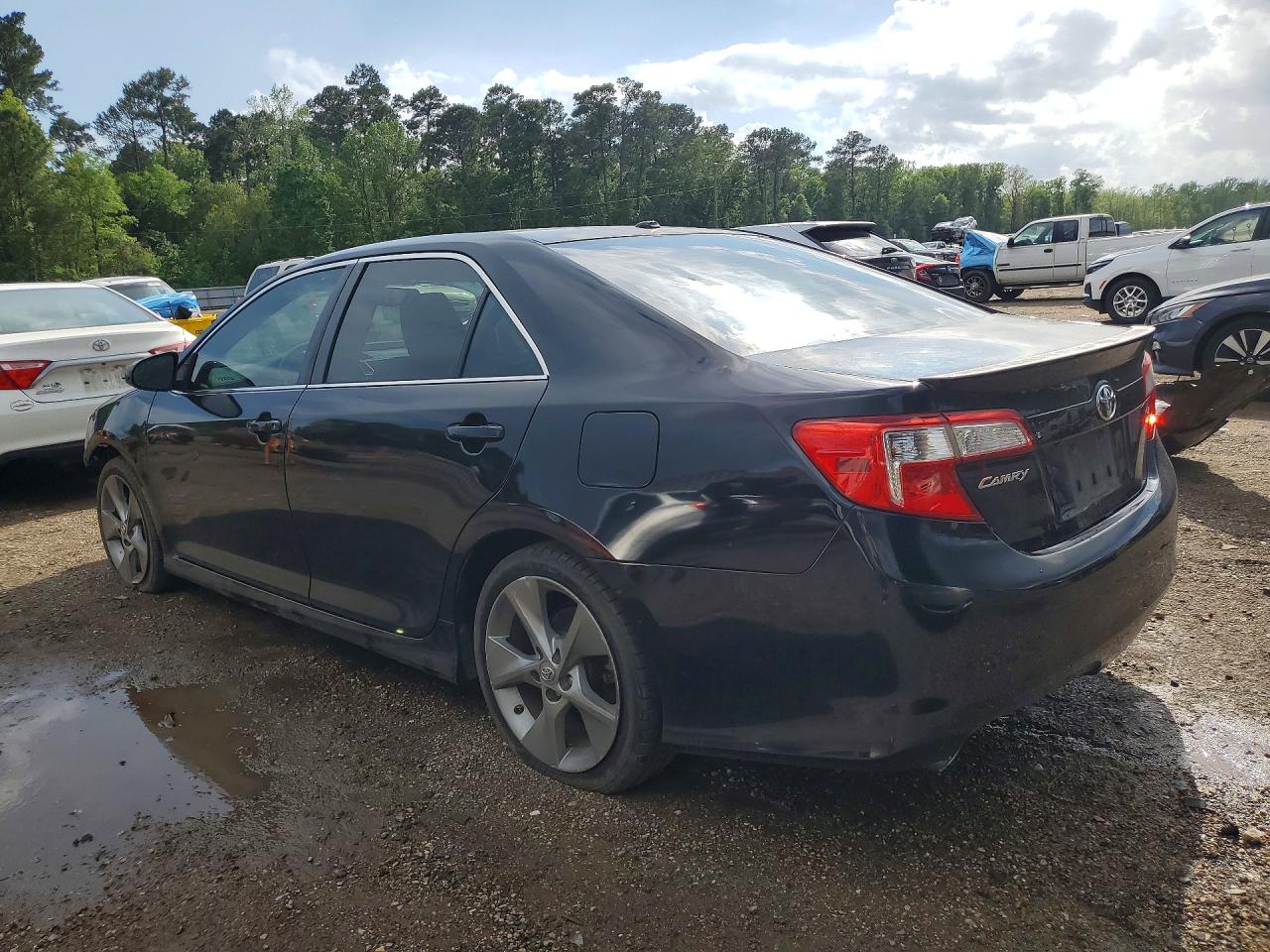 Toyota Camry Se V6