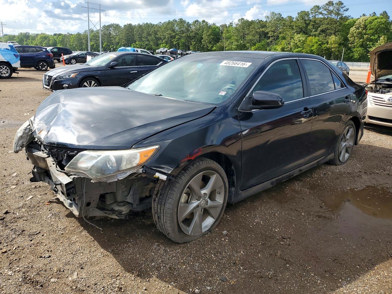 Salvage Toyota Camry Image