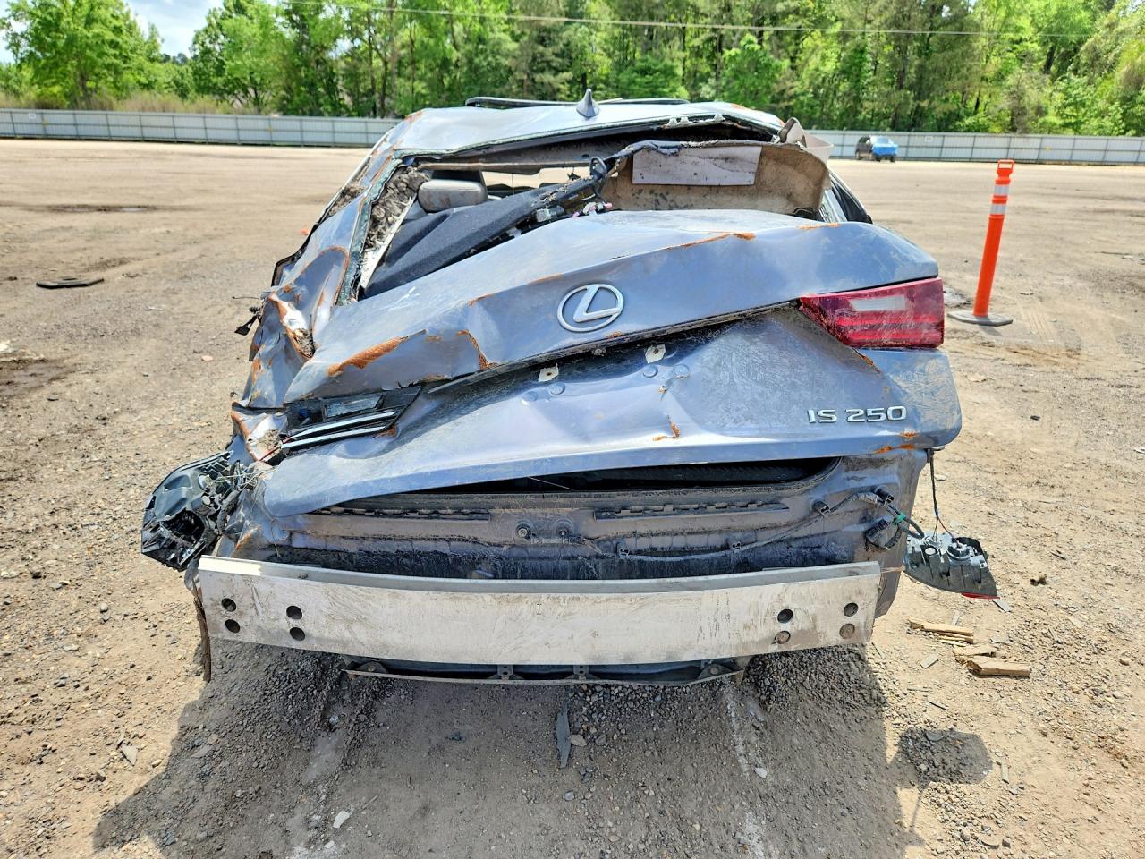 Lexus Is Base
