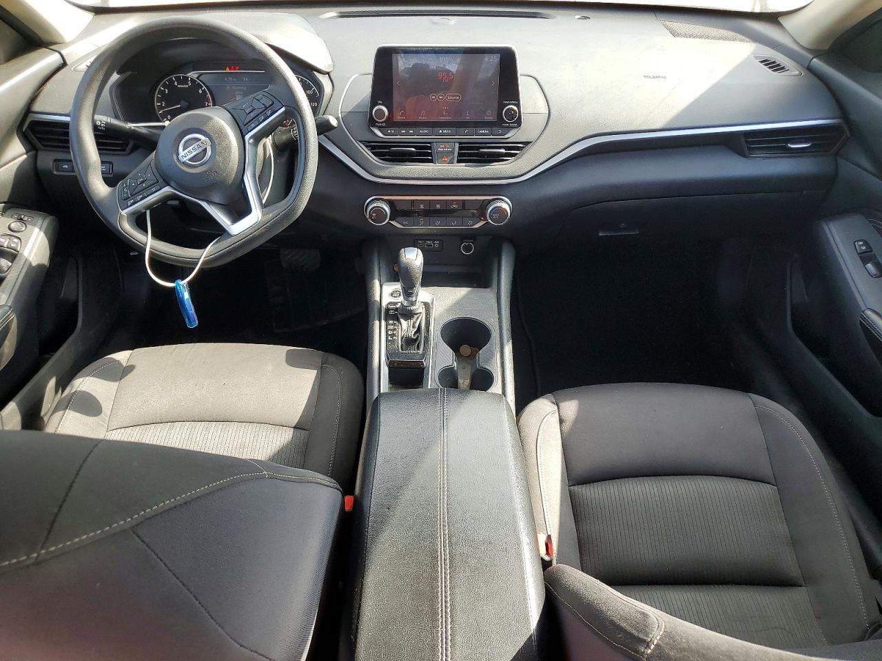 Nissan Altima S