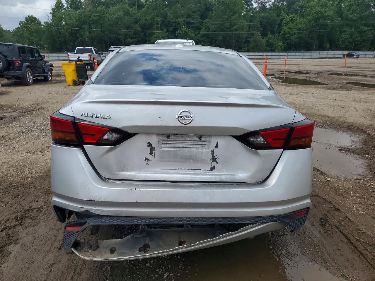 Nissan Altima S