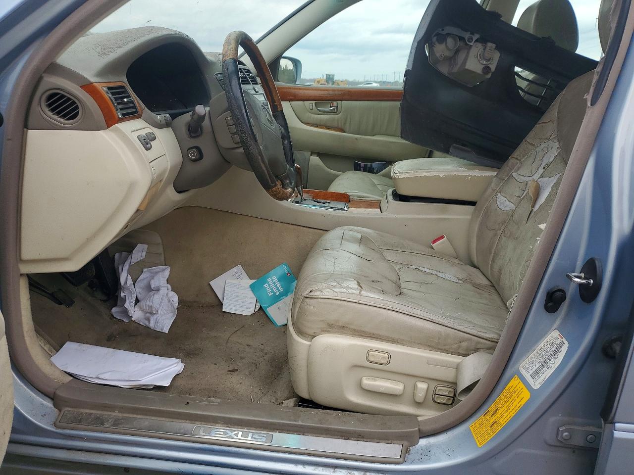 Lexus LS Base
