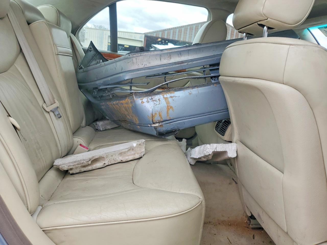 Lexus LS Base