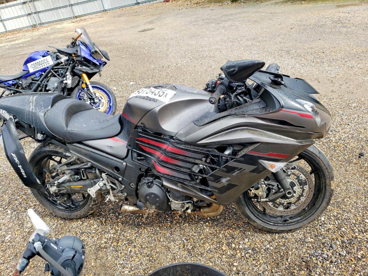 Salvage Kawasaki Zx1400 Image