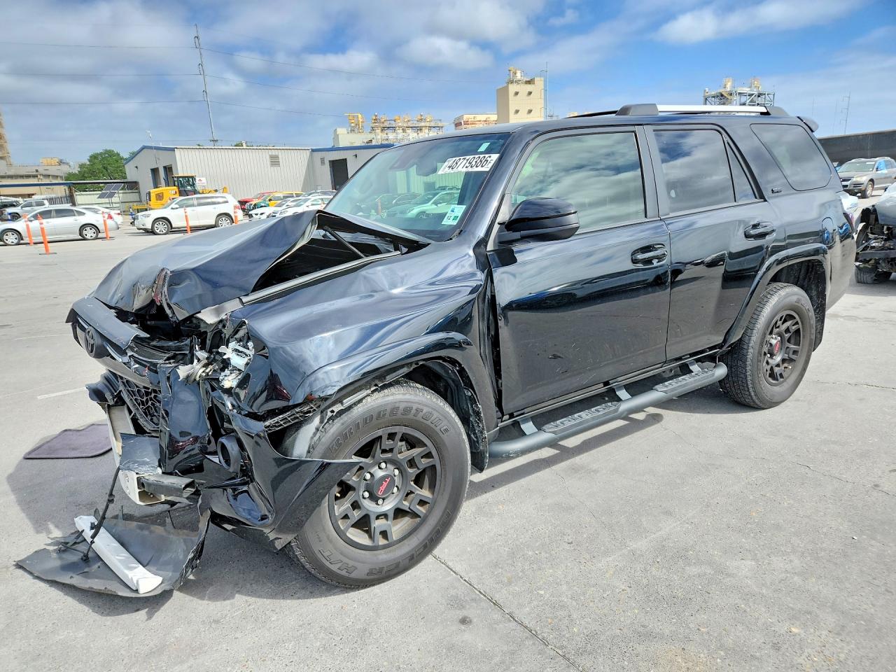 Salvage Toyota 4Runner Image