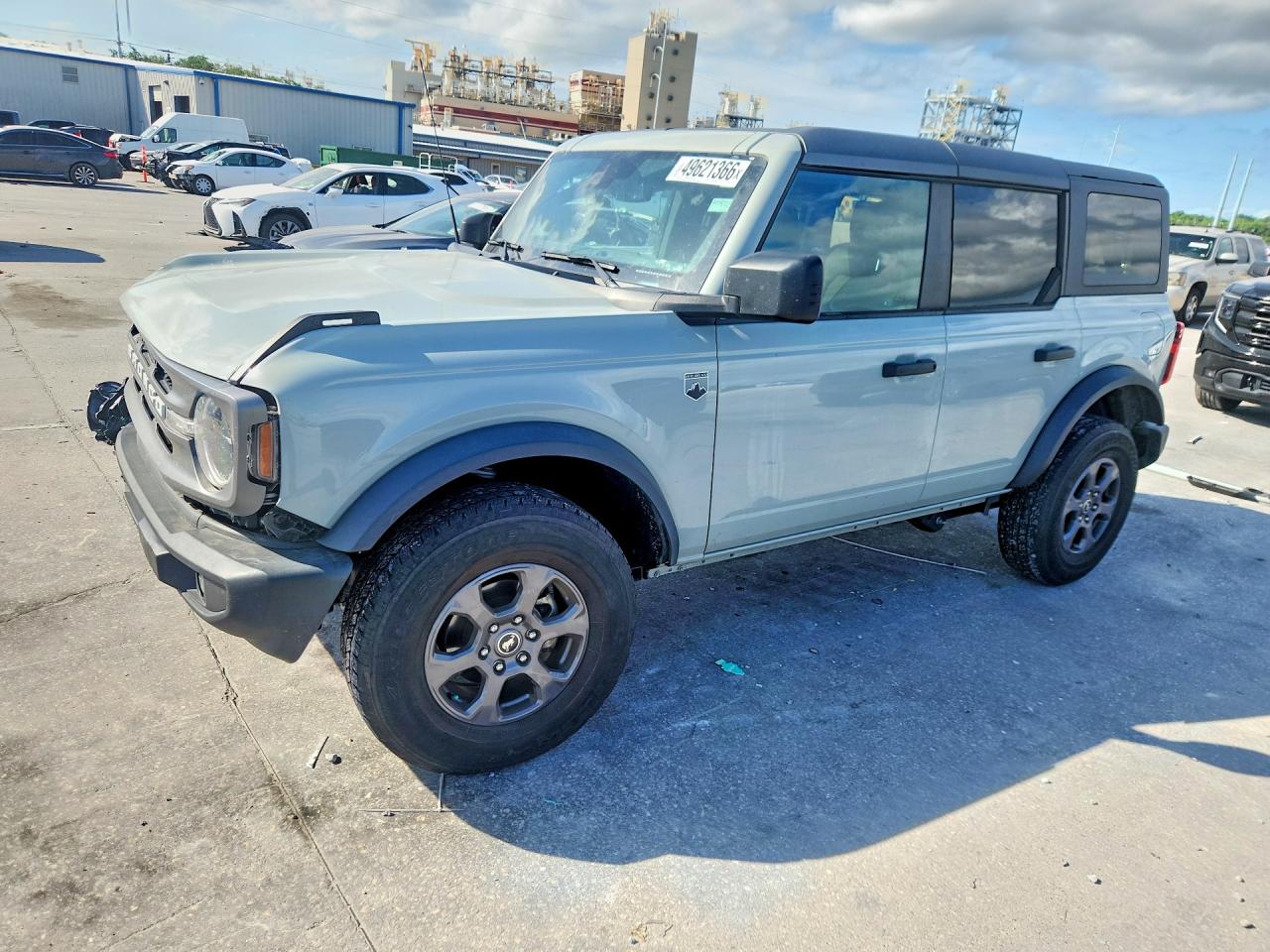 Salvage Ford Bronco Image