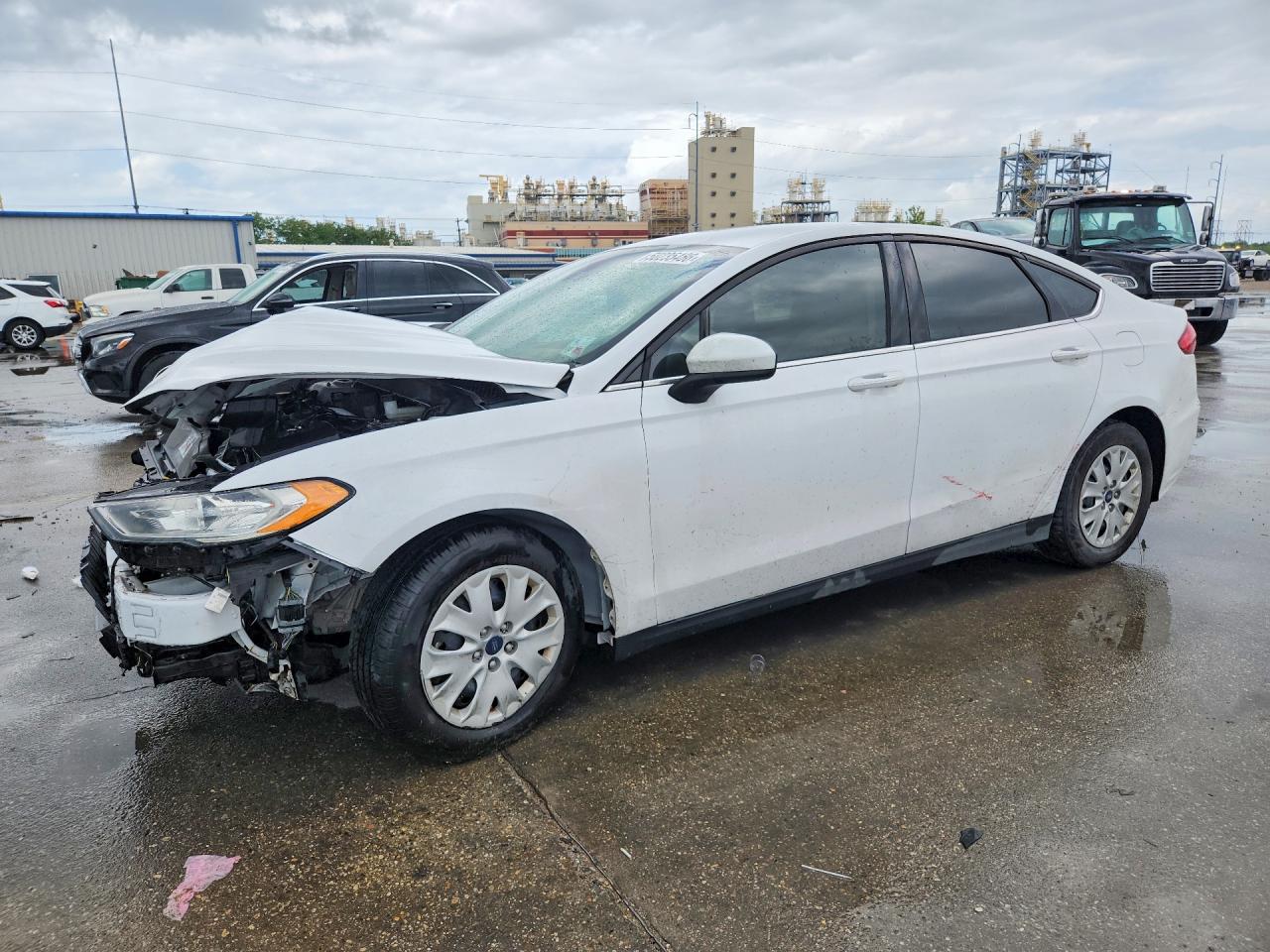 Salvage Ford Fusion Image