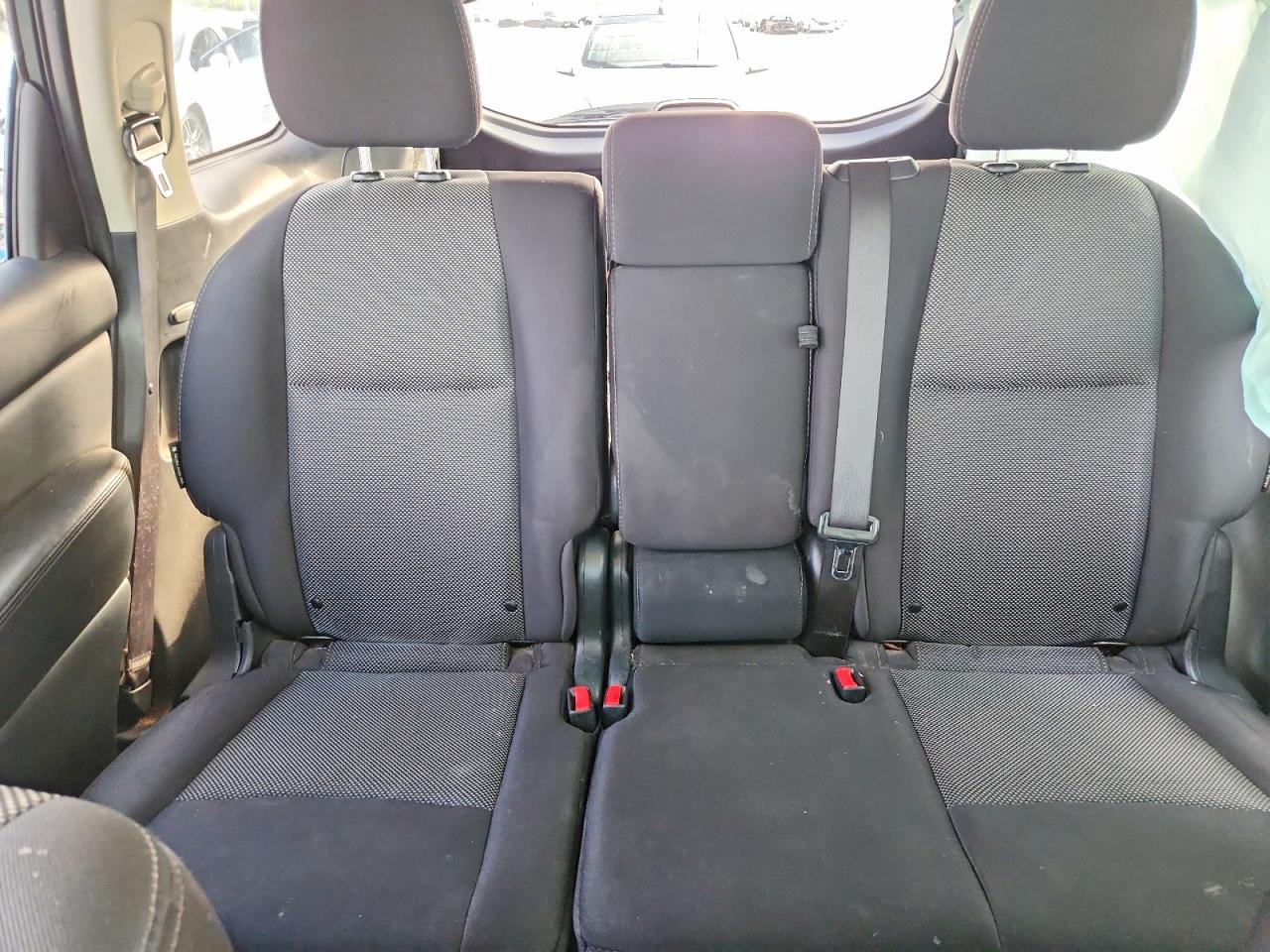 Nissan Pathfinder Sv