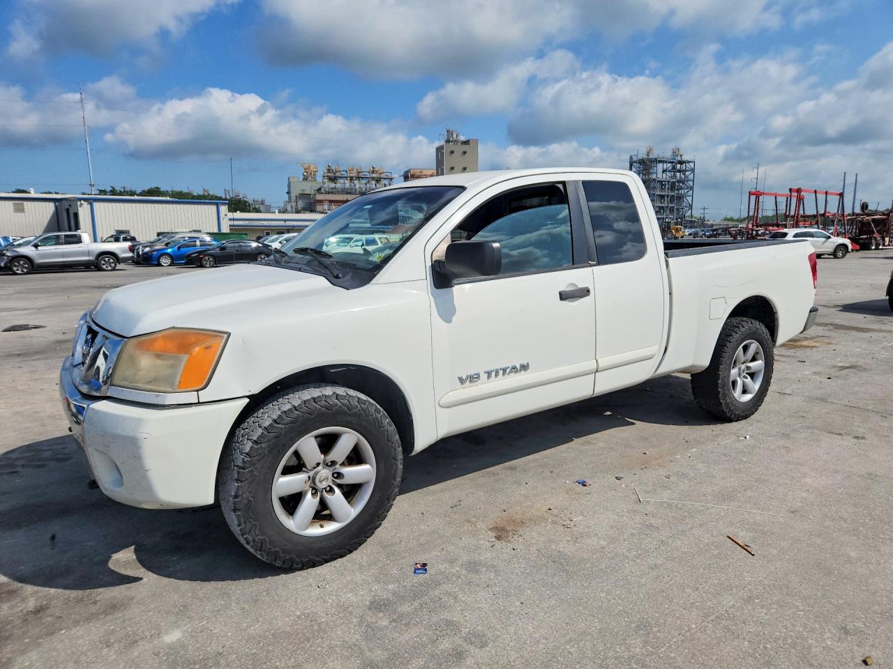 Salvage Nissan Titan Image