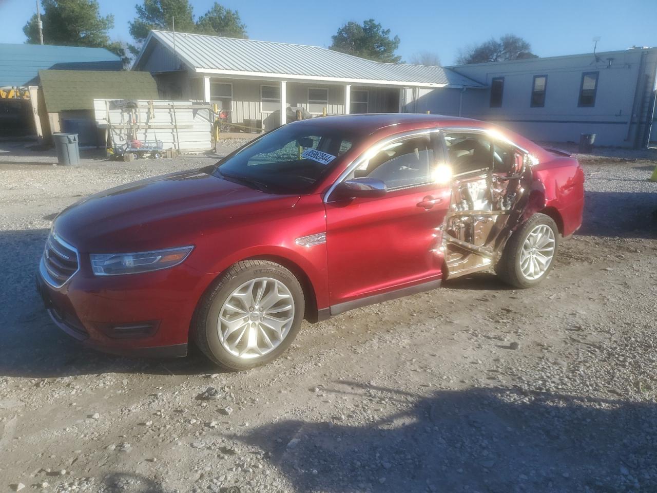 Salvage Ford Taurus Image
