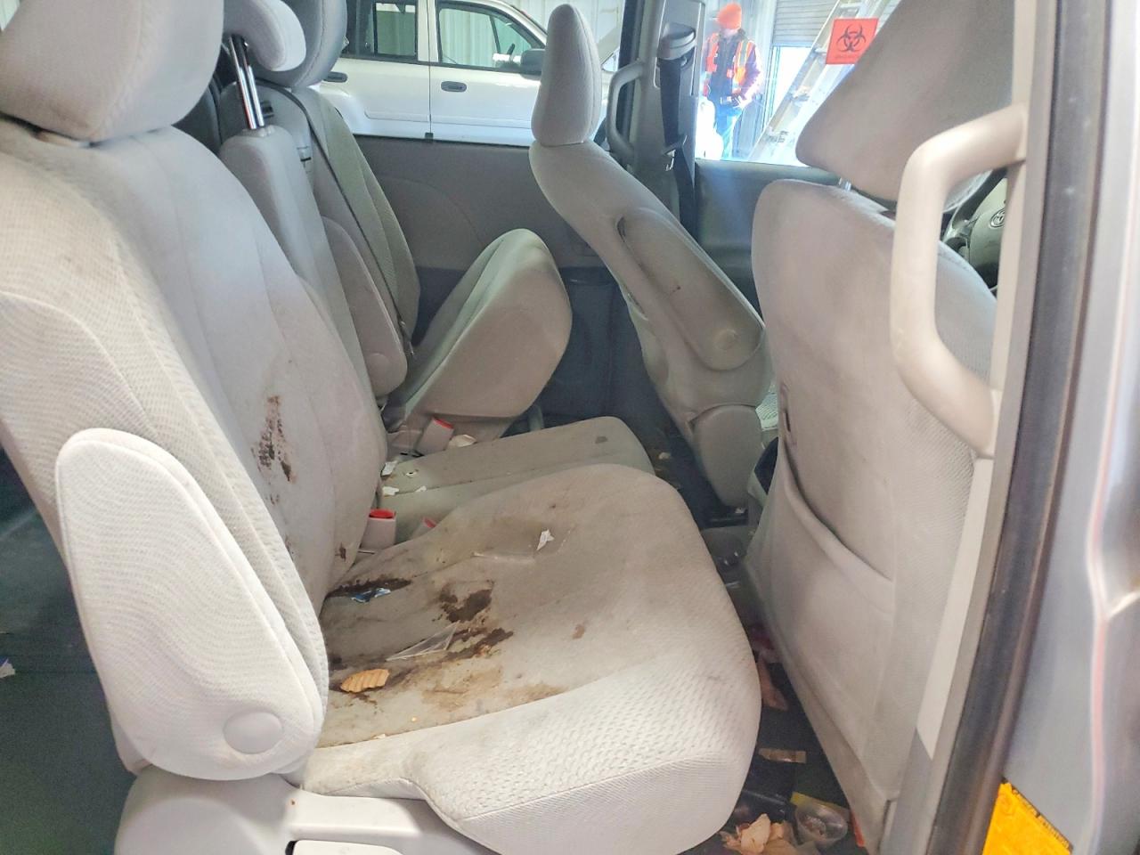Toyota Sienna Le