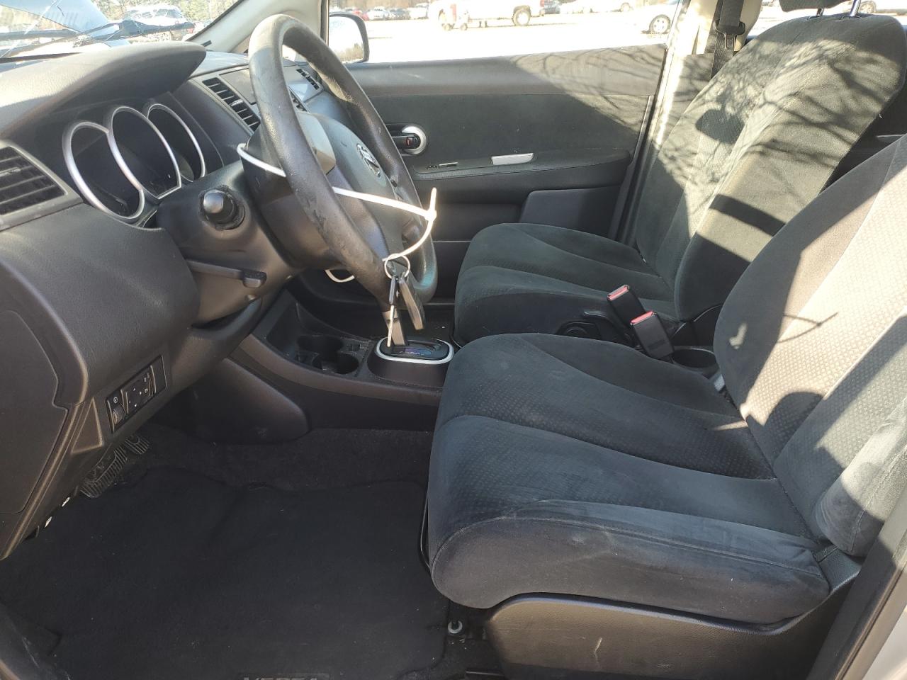 Nissan Versa S