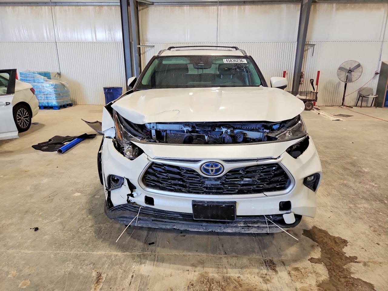 Toyota Highlander Hybrid Xle